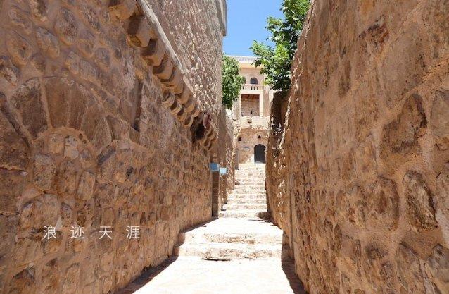 人大代表王建生：我代表北京近十万“的哥的姐”来提点建议